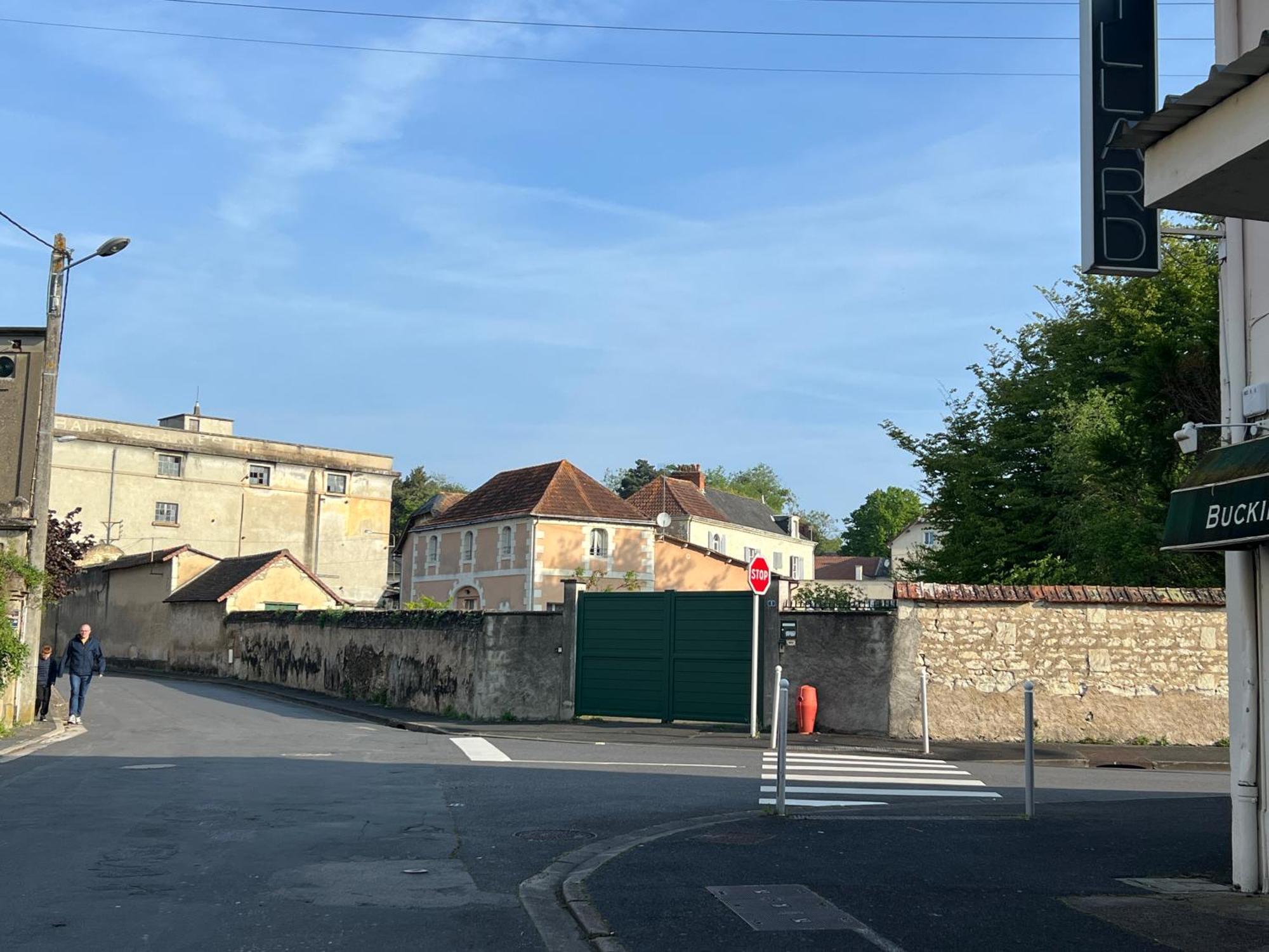 Studios Cozy 2A4 Pers Avec Jardin I Proche Futuroscope Châtellerault Eksteriør billede